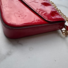 Load image into Gallery viewer, Louis Vuitton Vernis Felicie Pochette
