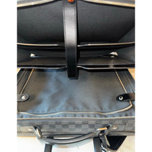 Load image into Gallery viewer, Louis Vuitton Damier Graphite Pilot Case
