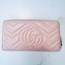 Load image into Gallery viewer, Gucci Calfskin Matelasse GG Marmont Zip Wallet
