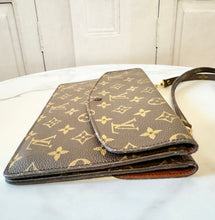 Load image into Gallery viewer, PRELOVED Louis Vuitton Pochette Double Rabat
