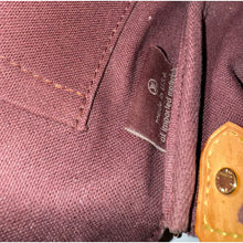 Load image into Gallery viewer, Louis Vuitton Monogram Favorite PM

