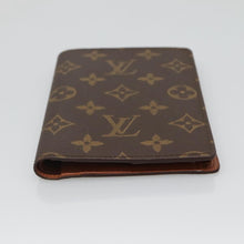 Load image into Gallery viewer, Louis Vuitton Passport Cover
