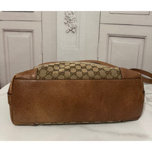 Load image into Gallery viewer, Gucci Medium Miss GG Hobo
