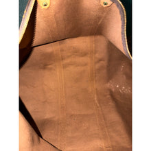 Load image into Gallery viewer, Louis Vuitton Monogram Keepall 50
