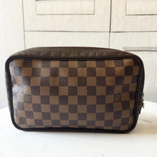 Load image into Gallery viewer, Louis Vuitton Damier Ebene Trousse Toilette 23 CA0979
