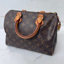 Load image into Gallery viewer, Louis Vuitton Monogram Speedy 25
