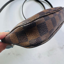 Load image into Gallery viewer, Louis Vuitton Damier Ebene Bucket Pochette Accessories
