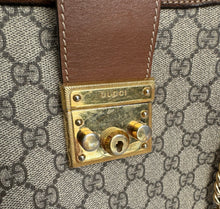 Load image into Gallery viewer, PRELOVED Gucci Padlock GG Medium Shoulder Bag
