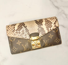 Load image into Gallery viewer, PRELOVED Louis Vuitton Exotic Python/ Monogram Pallas Wallet
