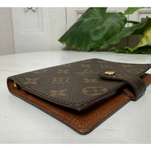 Load image into Gallery viewer, Louis Vuitton Small Ring Agenda
