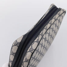 Load image into Gallery viewer, Gucci GG Supreme Canvas Toiletry Bag
