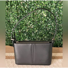Load image into Gallery viewer, Burberry Black Leather Shoulder Bag
