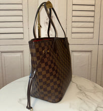 Load image into Gallery viewer, PRELOVED Louis Vuitton Damier Ebene Neverfull MM
