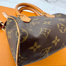 Load image into Gallery viewer, Louis Vuitton Monogram Mini Speedy
