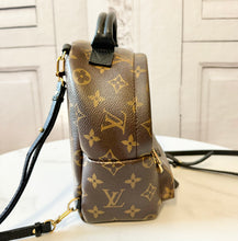 Load image into Gallery viewer, PRELOVED Louis Vuitton Monogram Palm Springs Backpack Mini
