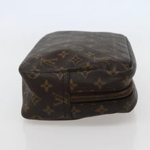 Load image into Gallery viewer, Louis Vuitton Trousse Toiletry 28
