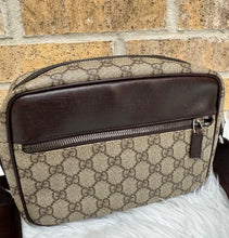 Load image into Gallery viewer, PRELOVED GUCCI Supreme Crossbody
