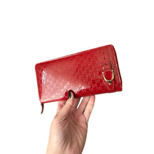 Load image into Gallery viewer, Gucci Microguccisima Patent Zippy Wallet
