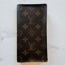 Load image into Gallery viewer, Louis Vuitton Monogram Vertical Bifold Wallet
