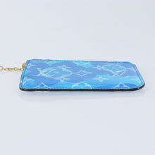 Load image into Gallery viewer, Louis Vuitton Vernis Valentine Key Pouch Light Blue

