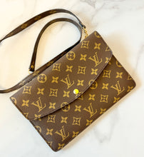 Load image into Gallery viewer, PRELOVED Louis Vuitton Pochette Double Rabat
