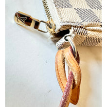 Load image into Gallery viewer, Louis Vuitton Damier Azur Pochette Accessories NM
