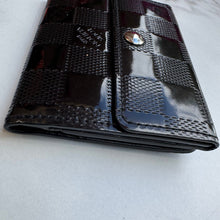 Load image into Gallery viewer, Louis Vuitton Damier Vernis Ludlow Wallet
