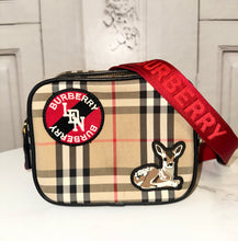 Load image into Gallery viewer, PRELOVED Burberry Kid&#39;s Camera Bag
