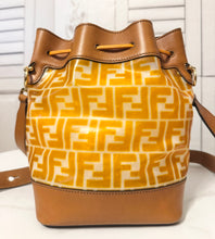 Load image into Gallery viewer, PRELOVED FENDI F is Fendi Grande Mon Tresor Bucket Bag
