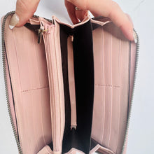 Load image into Gallery viewer, Gucci Calfskin Matelasse GG Marmont Zip Wallet
