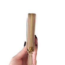 Load image into Gallery viewer, 🎁Black Friday Special🎁BRAND NEW Burberry Wallet
