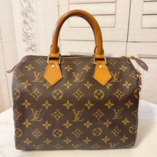 Load image into Gallery viewer, Louis Vuitton SP0919 Monogram Speedy 25
