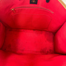 Load image into Gallery viewer, Louis Vuitton Reverse Monogram Giant Onthego GM
