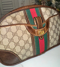 Load image into Gallery viewer, PREOWNED Vintage Gucci Supreme Crossbody
