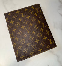 Load image into Gallery viewer, Louis Vuitton Desk Agenda Cover
