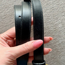 Load image into Gallery viewer, Gucci Marmont Skinny Belt Size 100 / 40

