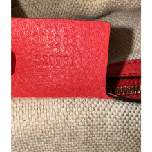 Load image into Gallery viewer, Gucci Soho Bowler Begonia Pink
