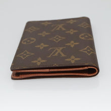 Load image into Gallery viewer, Louis Vuitton Passport Cover
