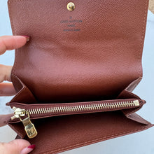 Load image into Gallery viewer, LOUIS VUITTON Monogram Medium Wallet
