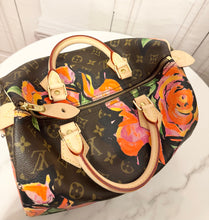 Load image into Gallery viewer, PRELOVED Louis Vuitton Monogram Roses Speedy 30
