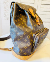 Load image into Gallery viewer, PRELOVED Louis Vuitton Montsouris GM Backpack
