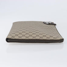 Load image into Gallery viewer, Gucci GG Supreme Canvas Laptop Sleeve
