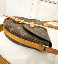 Load image into Gallery viewer, PRELOVED Louis Vuitton Monogram Chantilly PM
