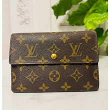 Load image into Gallery viewer, Louis Vuitton Porte Tresor Etui Papiers Trifold Wallet

