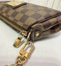 Load image into Gallery viewer, PRELOVED Louis Vuitton Damier Ebene Eva Shoulder Bag
