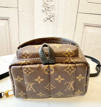 Load image into Gallery viewer, PRELOVED Louis Vuitton Monogram Palm Springs Backpack Mini
