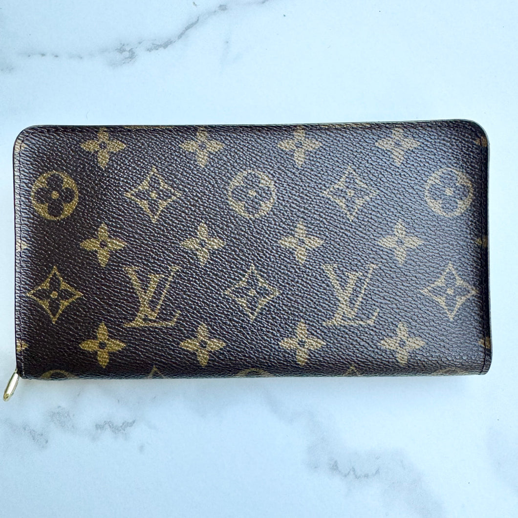 Louis Vuitton Monogram Zippy Wallet CA0040