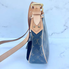 Load image into Gallery viewer, Louis Vuitton Monogram Hudson GM
