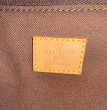 Load image into Gallery viewer, PRELOVED Louis Vuitton Monogram Menilmontant MM
