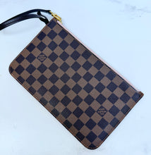 Load image into Gallery viewer, PRELOVED Louis Vuitton Damier Ebene Neverfull MM with Pouch
